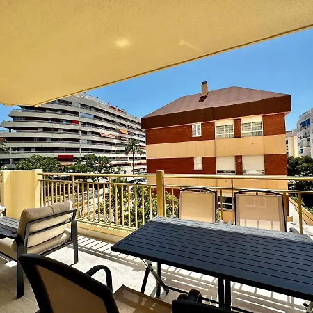 Newly Renovated In The Center Of - Eaw Homes Apartment Marbella