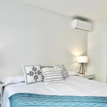 Newly Renovated In The Center Of - Eaw Homes Apartment *
