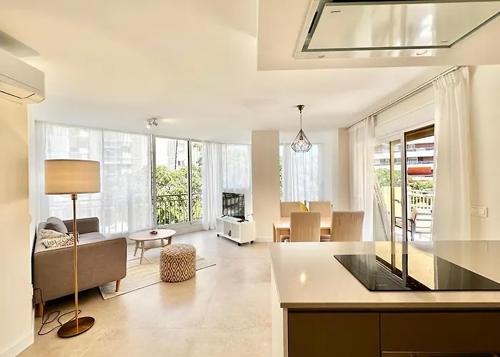 Lejlighed Newly Renovated In The Center Of - Eaw Homes